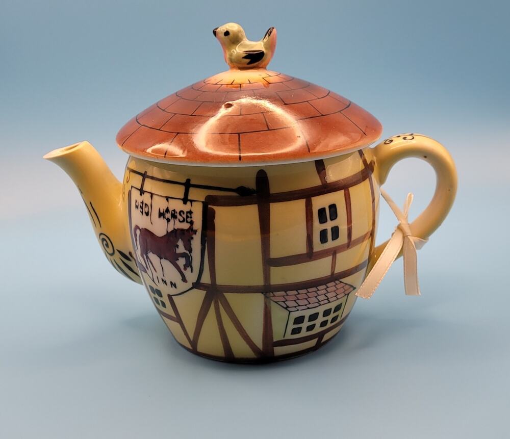 Vintage Red Horse Inn Village Ceramic Tea Pot English Look Cottage Ware #8405
